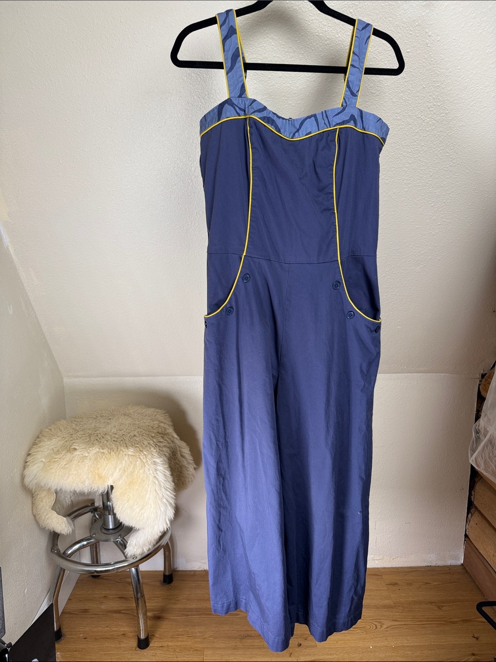 STAR WARS - HER UNIVERSE AHSOKA TANO Retro Jumpsuite Size Large